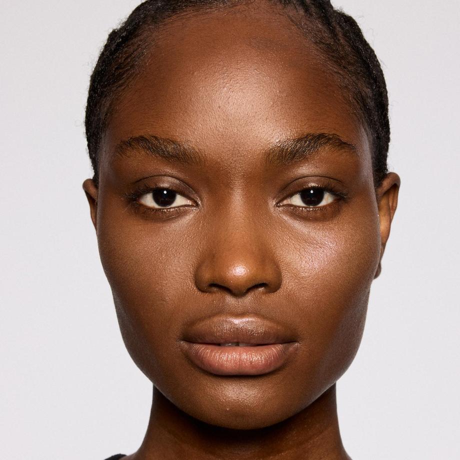 MAC Cosmetics  Glow Play Bouncy Highlighter 
