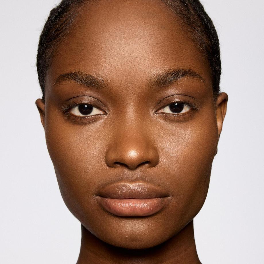 MAC Cosmetics  Glow Play Bouncy Highlighter 