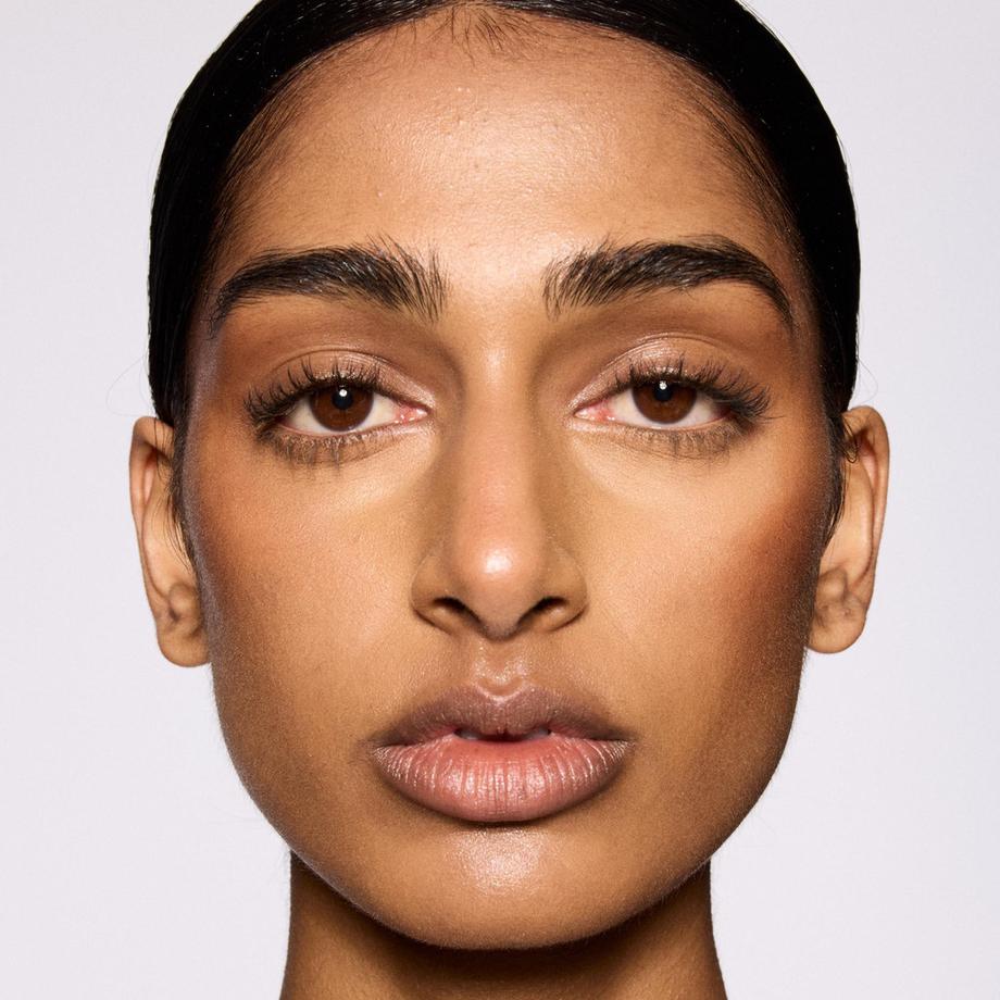 MAC Cosmetics  Glow Play Bouncy Highlighter 