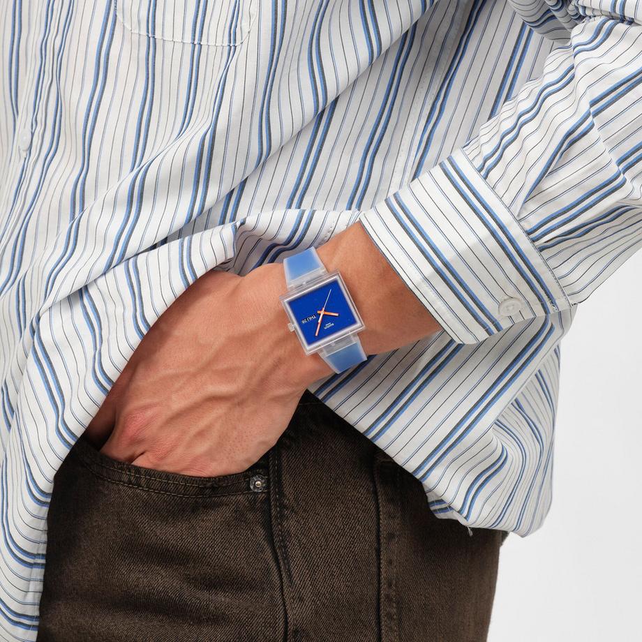 swatch WHAT IF...SEE THRU BLUE? Horloge analogique 