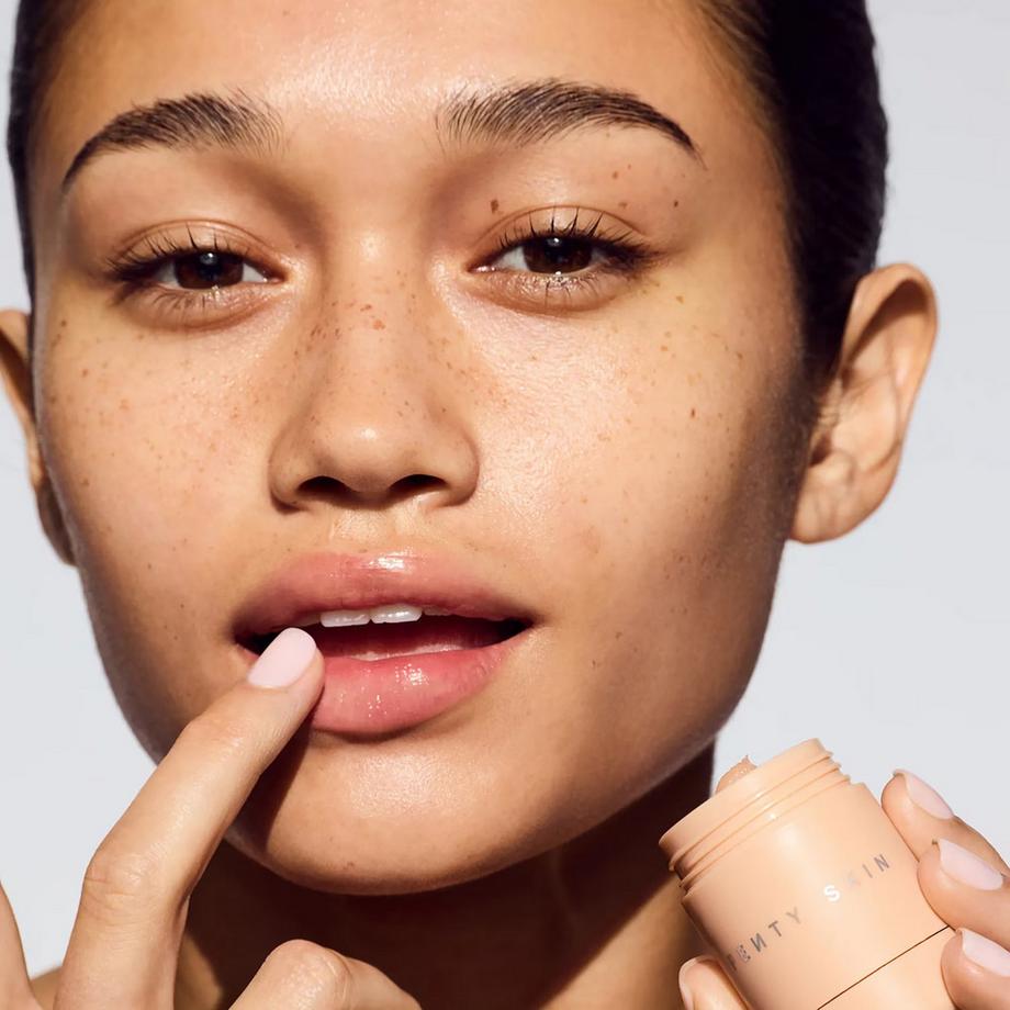 FENTY SKIN  Quench kit - Set trattamento idratante per il viso formato discovery 