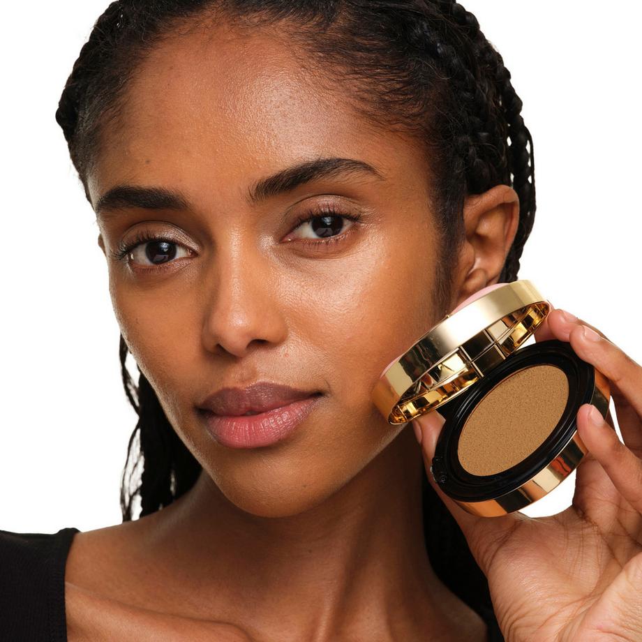 YSL  Skin Affair Soft Glow Cushion Foundation 