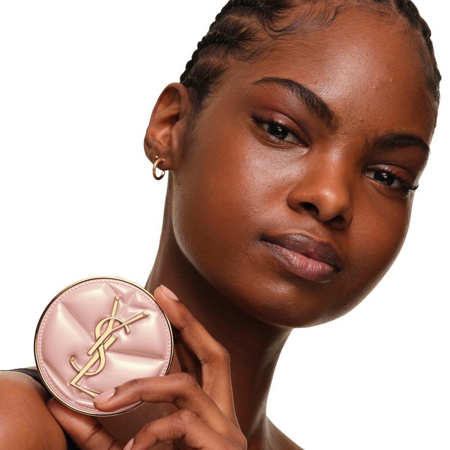 YSL  Skin Affair Soft Glow Cushion Foundation 