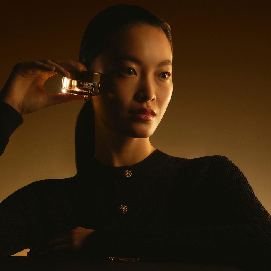 CHANEL  SUBLIMAGE L'EXTRAIT BAUME REGARD  ⁠   BAUME REGARD ULTIME : RÉGÉNÈRE ET RÉPARE 