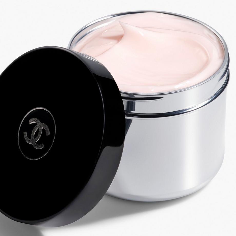 CHANEL LE LIFT CRÈME  ⁠  RUGHE, TONICITÀ E CONTORNI DEL VISO 