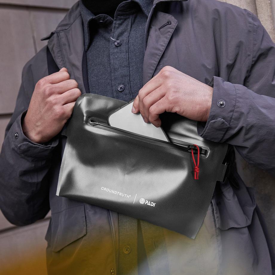 GROUNDTRUTH UNDA Borsa a tracolla  