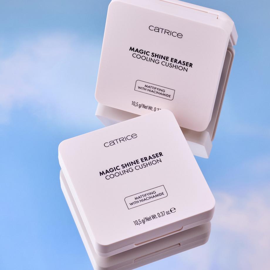 CATRICE  Magic Shine Eraser Cooling Cushion 