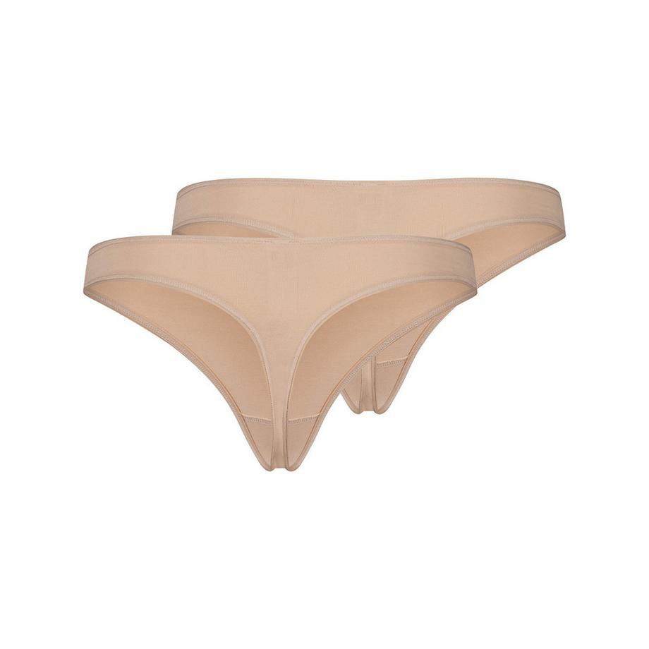 Skiny  String 
