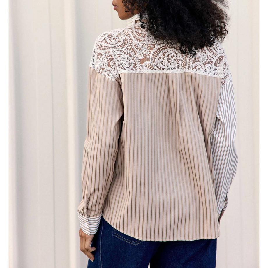 La Petite Etoile Blouse rayée avec panneau en dentelle au dos  