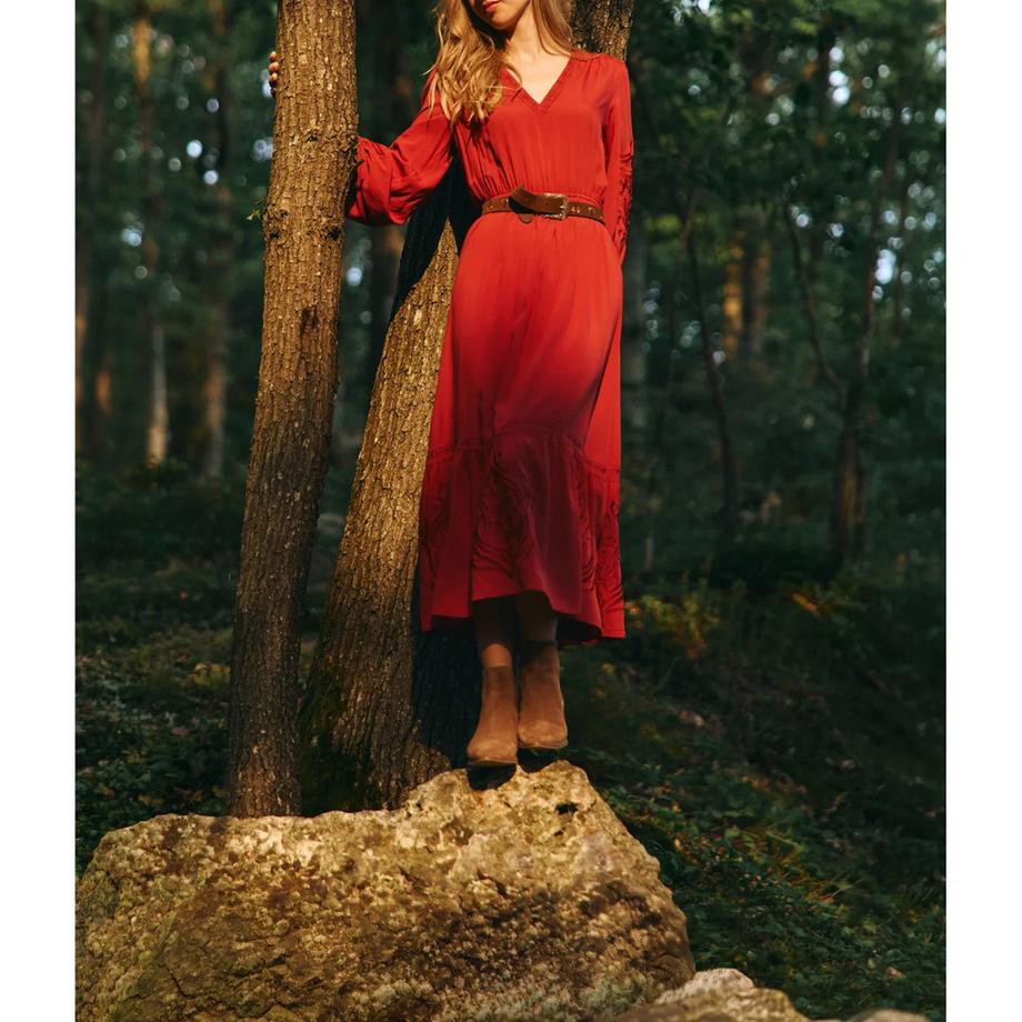 La Petite Etoile Robe à manches longues brodée avec col en V  