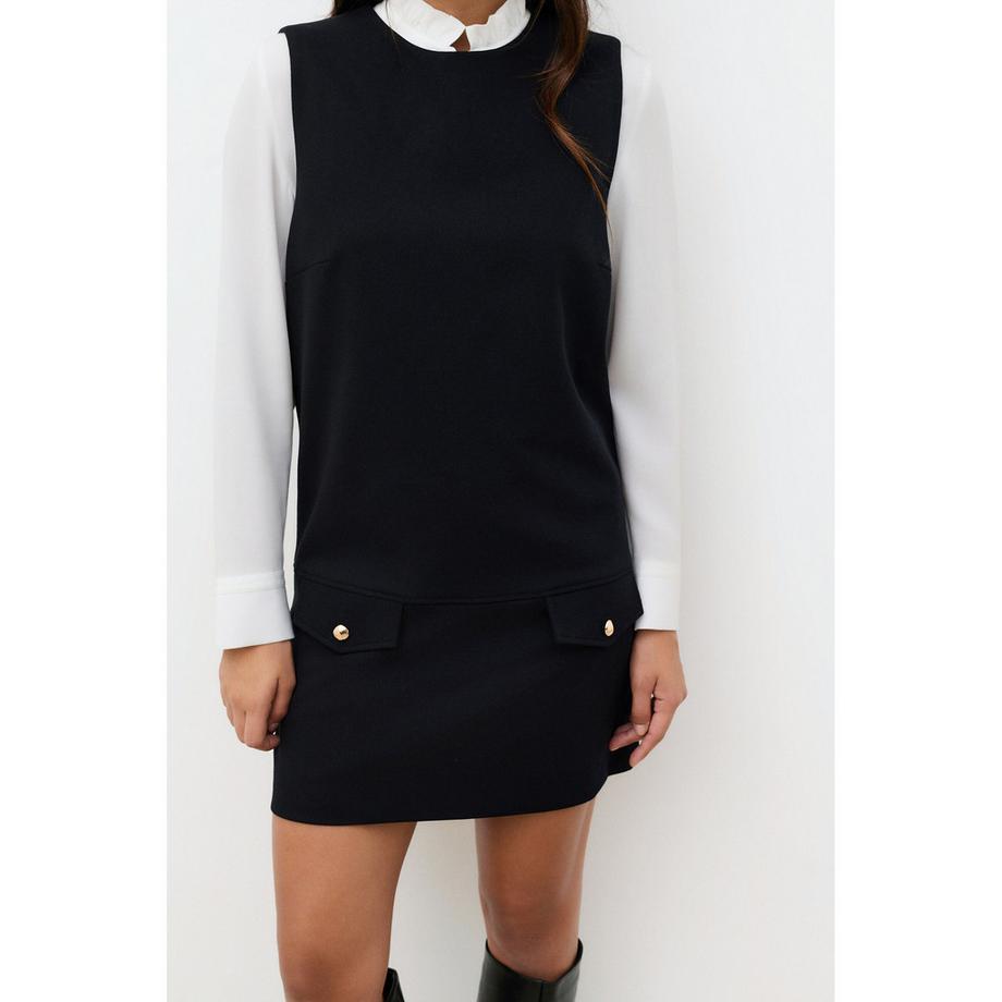 Caroll Ärmelloses Kleid mit Knopftaschen  