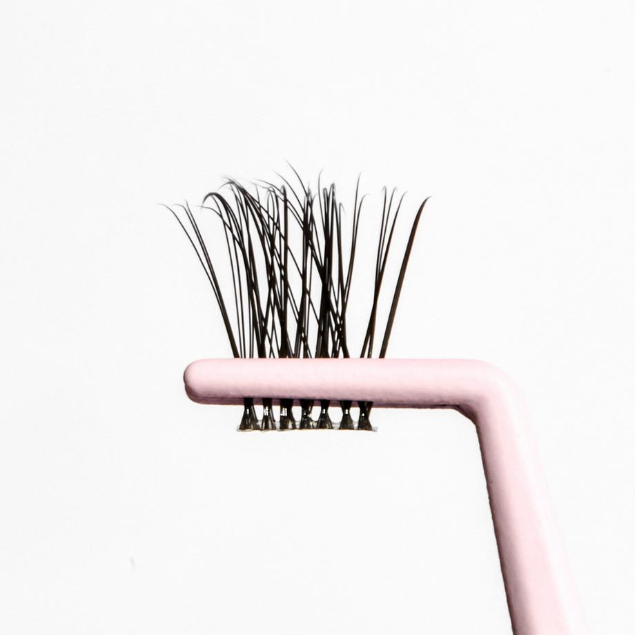 Tatti Lashes  Très Chic – Cils individuels en clusters 