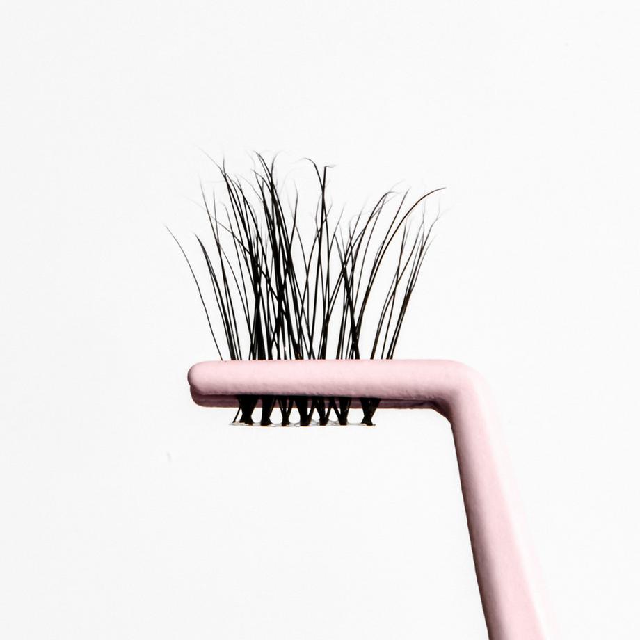 Tatti Lashes  Wispy Volume – Cils individuels en clusters 