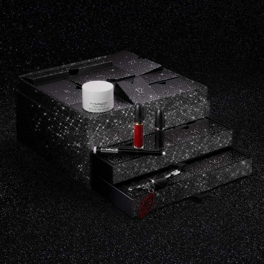 MAC Cosmetics  24 Days Of M.A.C Icons Advent Calender 