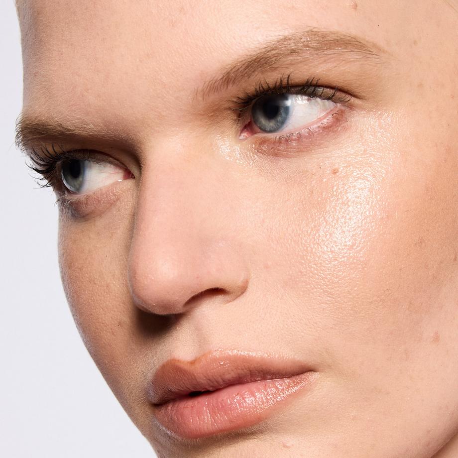 MAC Cosmetics  Storbe Dewy Glow Stick 