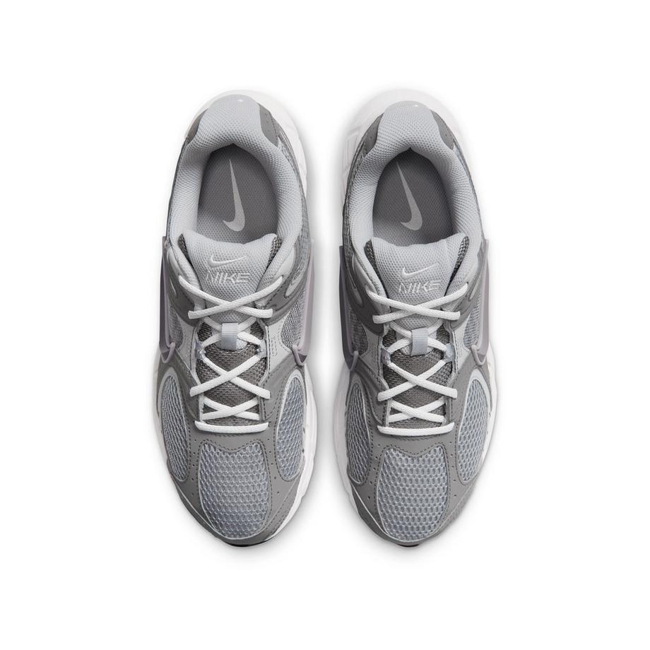 NIKE NIKE V5 RNR NBK Low Top Sneakers  