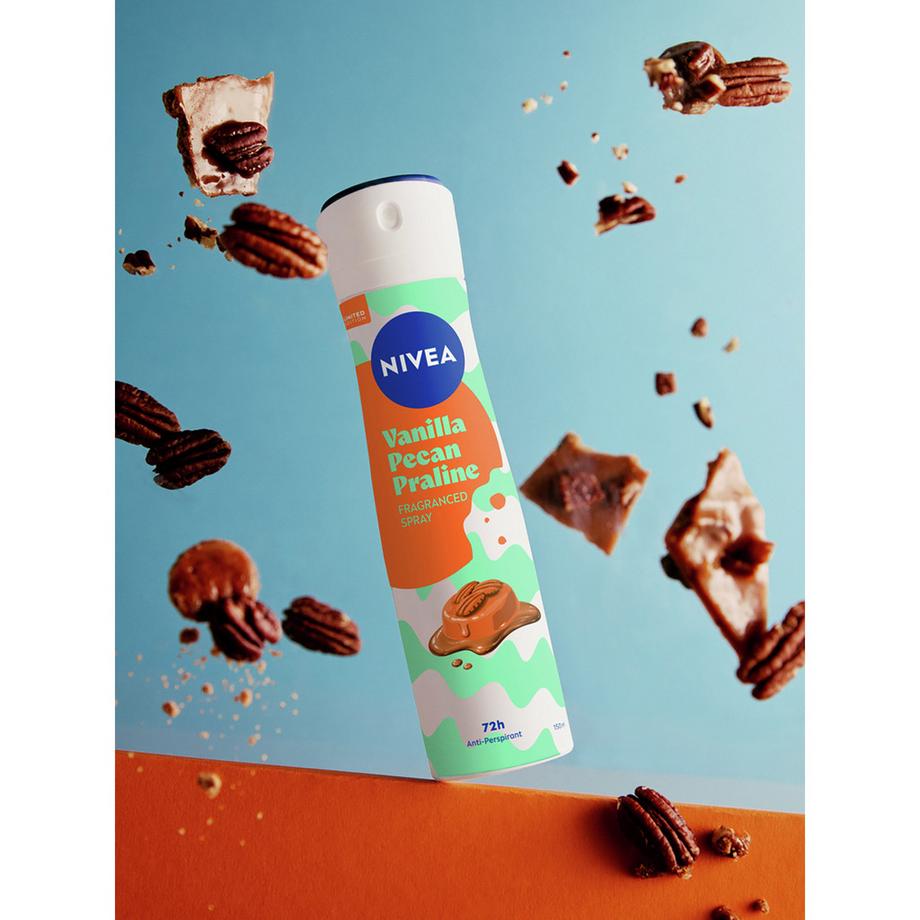 NIVEA  Deodorante Spray Donna Vanilla Pecan Praline 