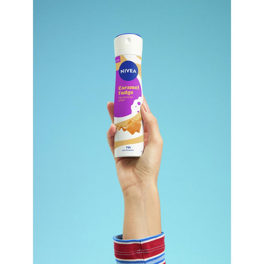 NIVEA  Deodorante Spray Donna Caramel Fudge 