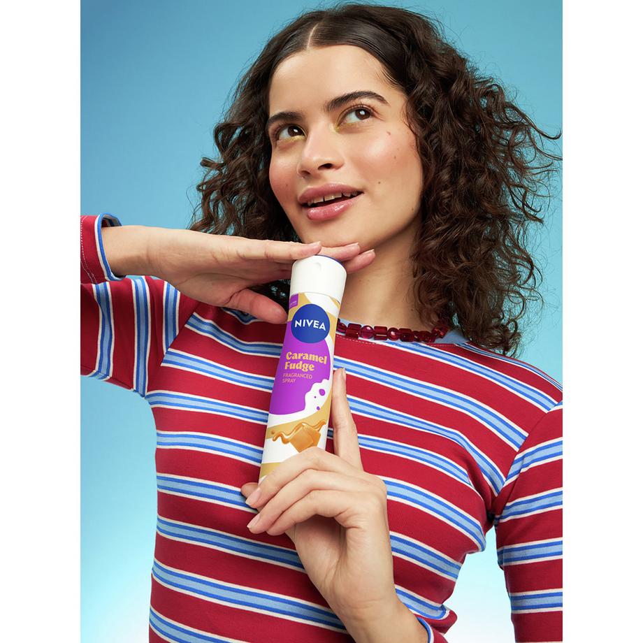 NIVEA  Deodorante Spray Donna Caramel Fudge 