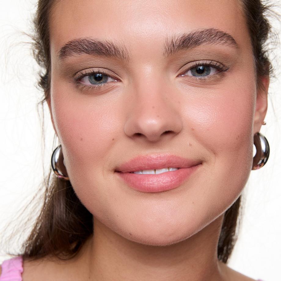 essence  BLUR NUDE eyeshadow stick fard à paupières 