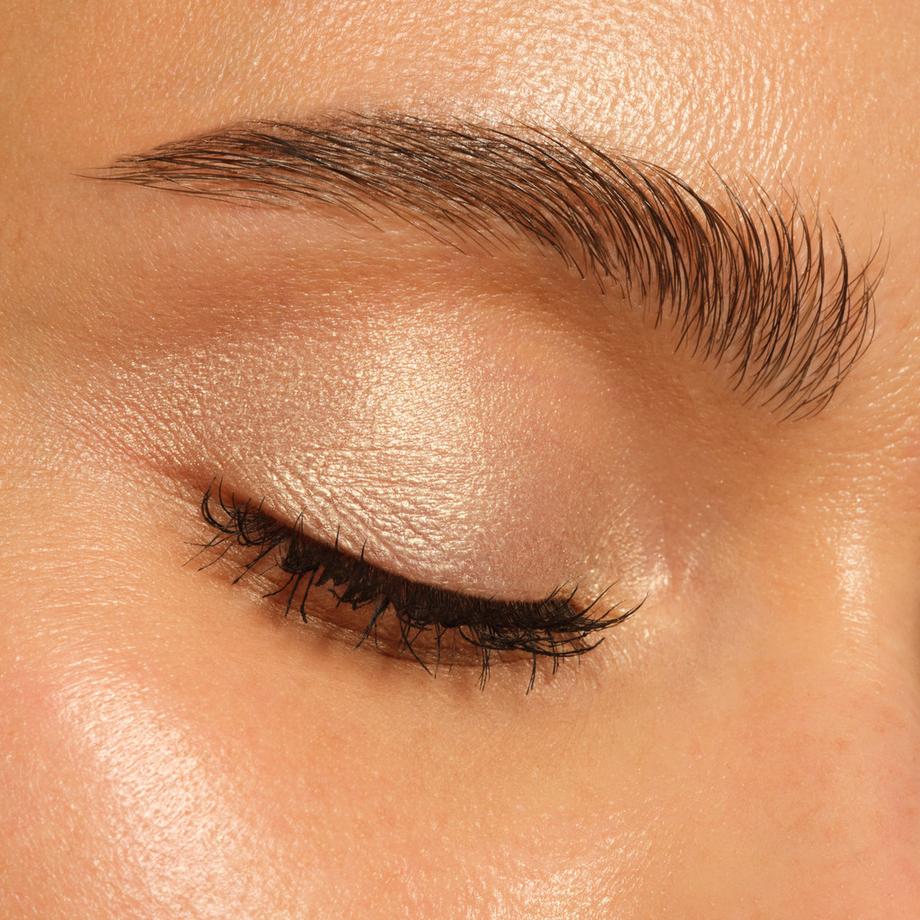 essence  BLUR NUDE eyeshadow stick fard à paupières 