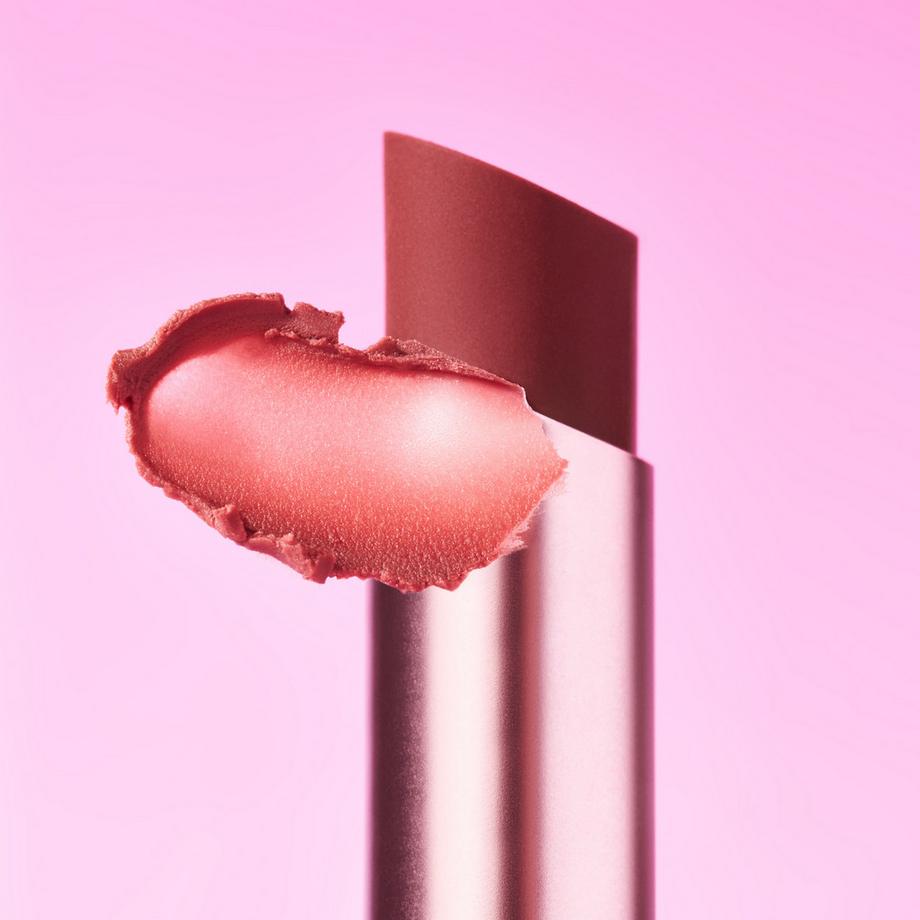 essence  BLUR soufflé balsamo labbra sheer nude 