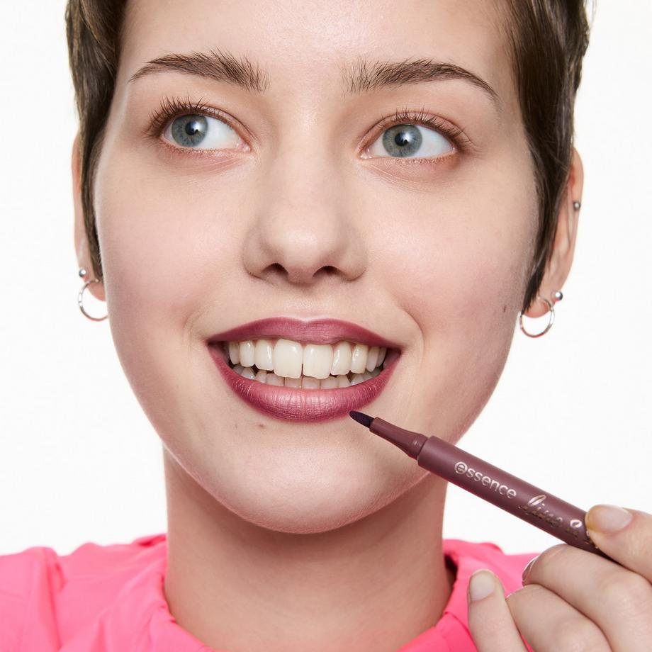 essence  line & STAIN! TATTOO LIP LINER crayon à lèvres 