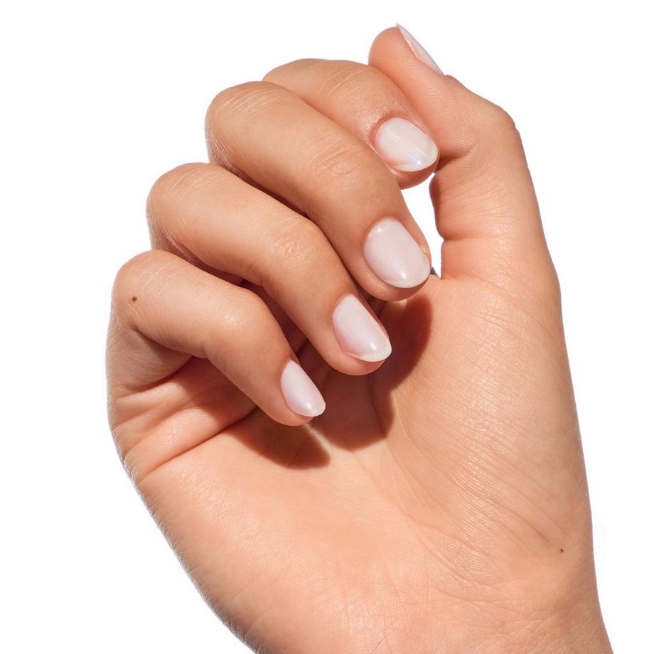essence  milky GLAZED mini nail polish mini vernis à ongles 