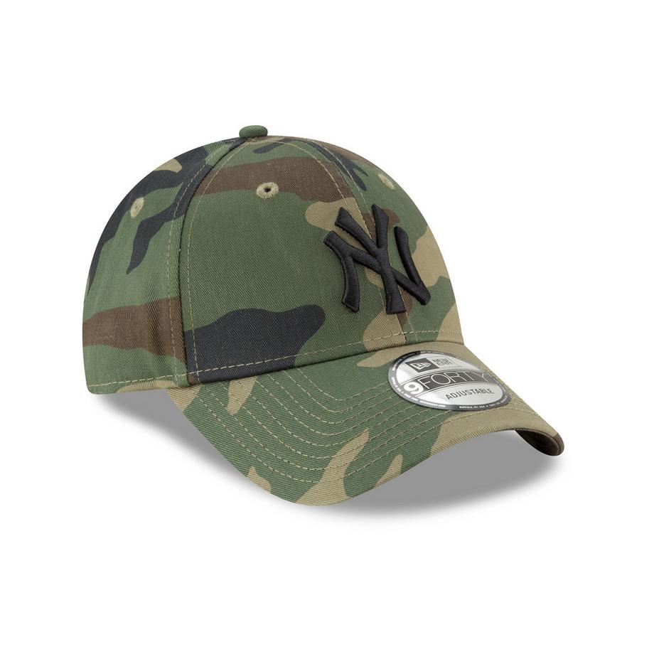 NEW ERA Tarnmuster Cap mit besticktem Logo  