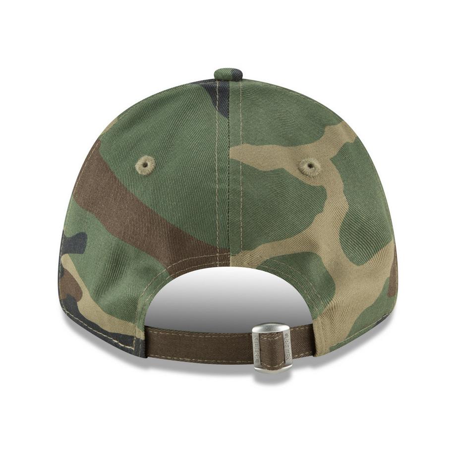 NEW ERA Tarnmuster Cap mit besticktem Logo  