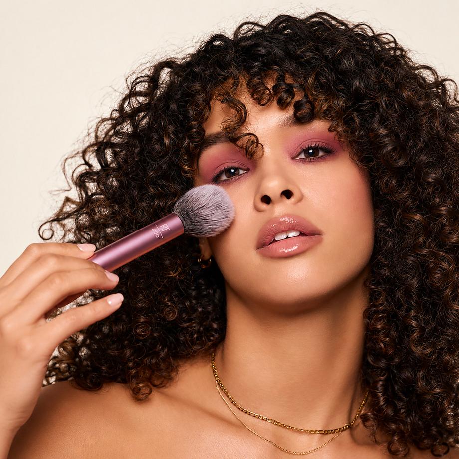 REAL TECHNIQUES  Blush Brush 