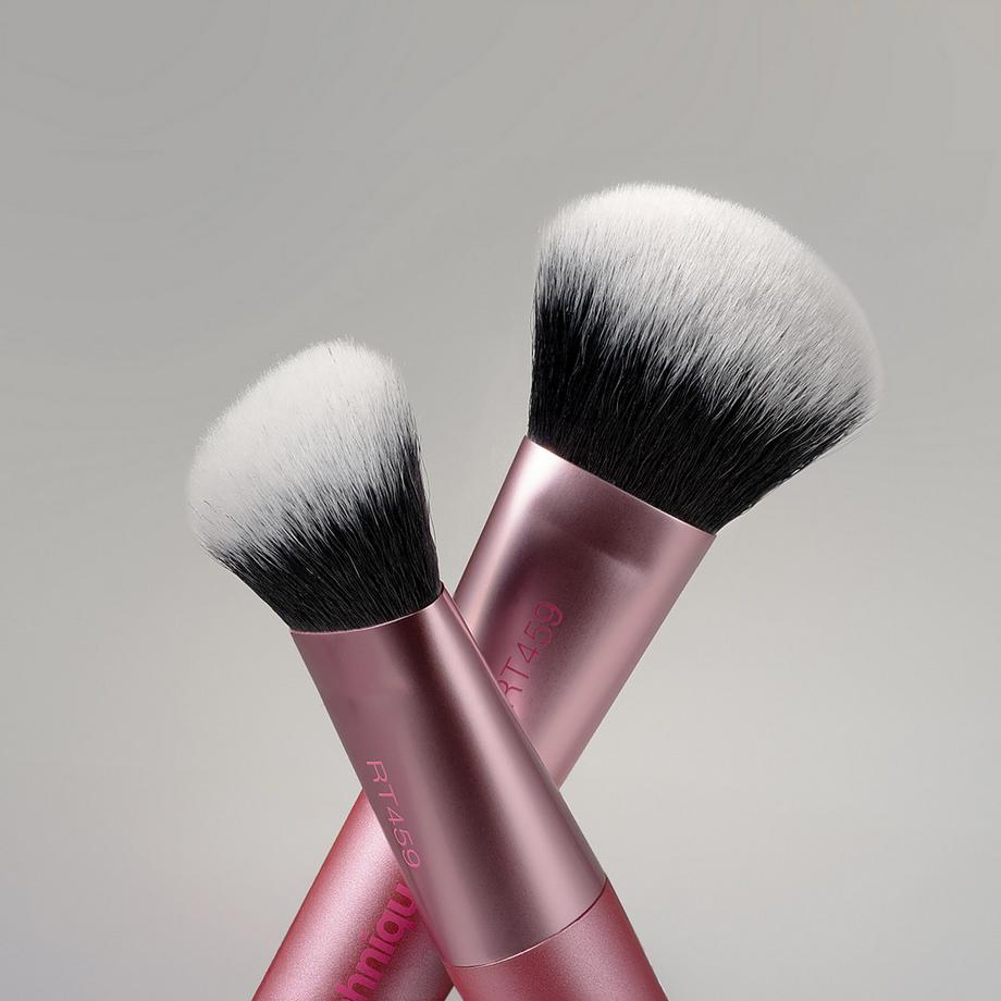 REAL TECHNIQUES  Ultimate Multi-Tasker Brush 