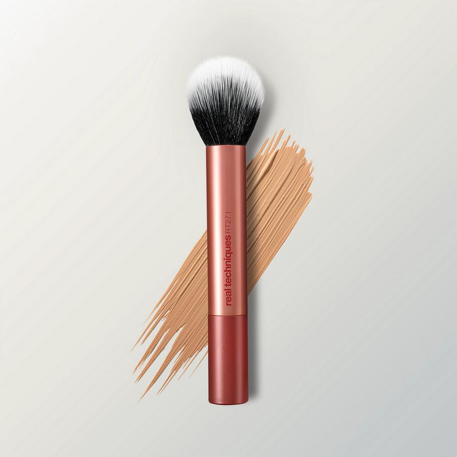 REAL TECHNIQUES  Skin Tint Base Brush 