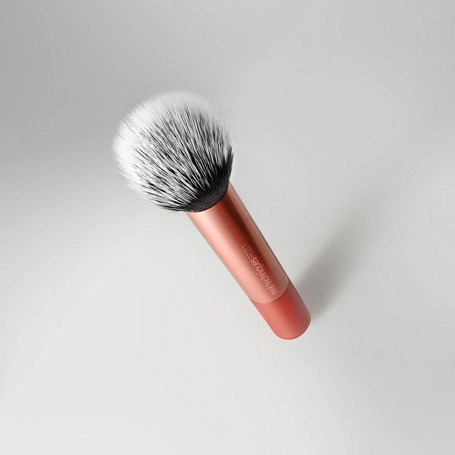 REAL TECHNIQUES  Skin Tint Base Brush 