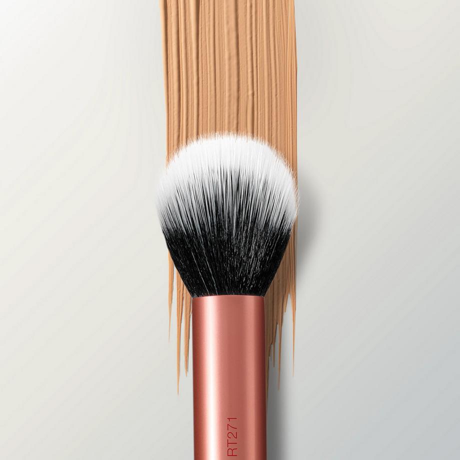 REAL TECHNIQUES  Skin Tint Base Brush 