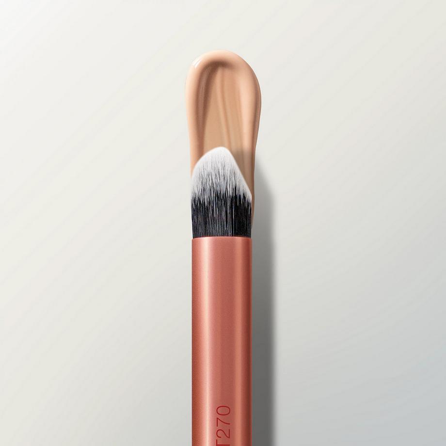 REAL TECHNIQUES  Spot Concealer Brush 