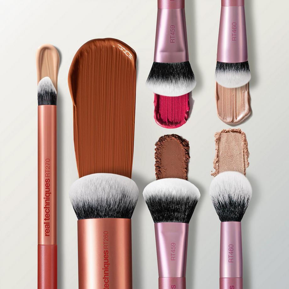 REAL TECHNIQUES  Full Beat Brush Set 