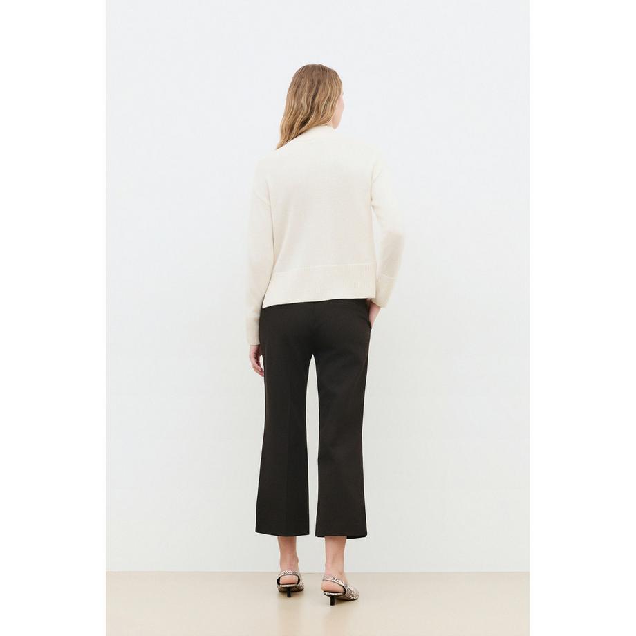 Caroll Pull col roulé avec détails boutons  