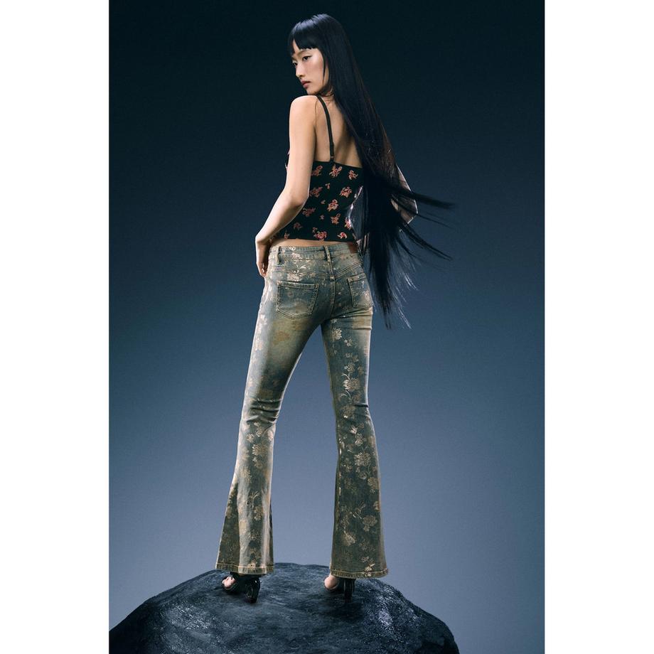 Desigual Jeans con Stampa Floreale e Gamba Svasata  