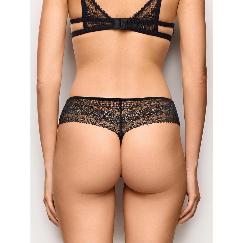 Yamamay String in pizzo  
