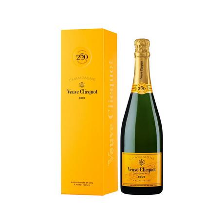 Champagne Veuve Clicquot Brut Yellow Label, Giftbox, Champagne AOC  