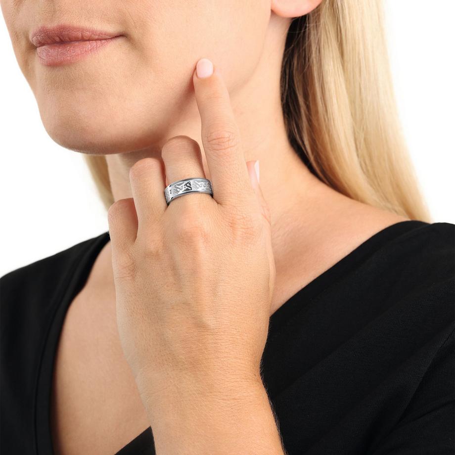 amor  E Ring 