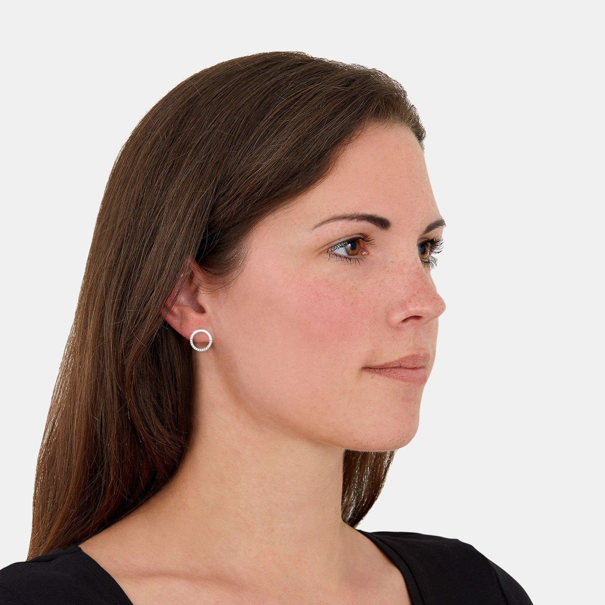 s. Oliver  Orecchini a bottone 