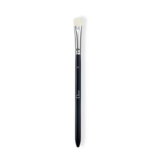 Dior BACKSTAGE Backstage Brushes Eye Shadow Shader Brush N°21 