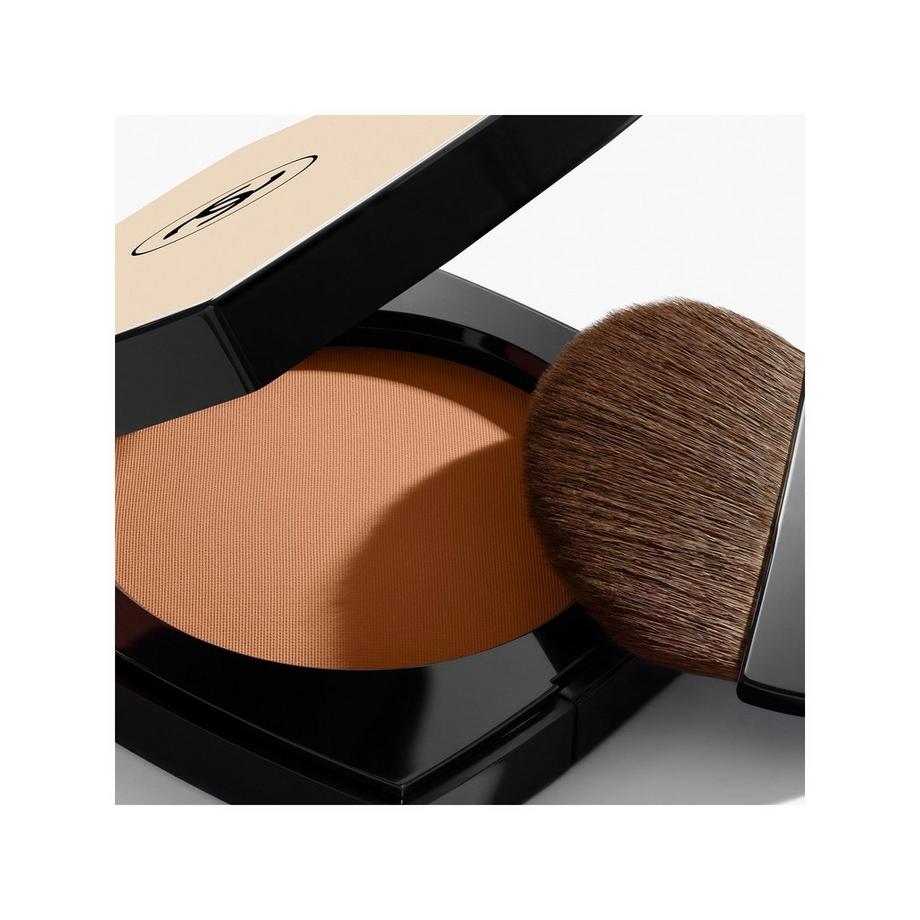 CHANEL LES BEIGES POUDRE POUDRE BELLE MINE NATURELLE POLVERE EFFETTO RADIOSO E NATURALE 