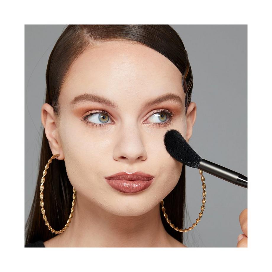 NYX-PROFESSIONAL-MAKEUP  3 Steps To Sculpt Face Sculpting Palette fair 