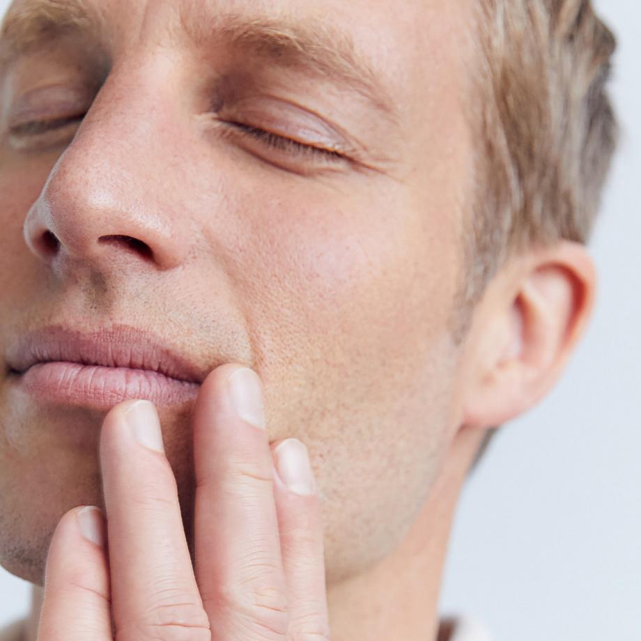 NIVEA Men Men Protect & Care Tiefenreinigendes Peeling 