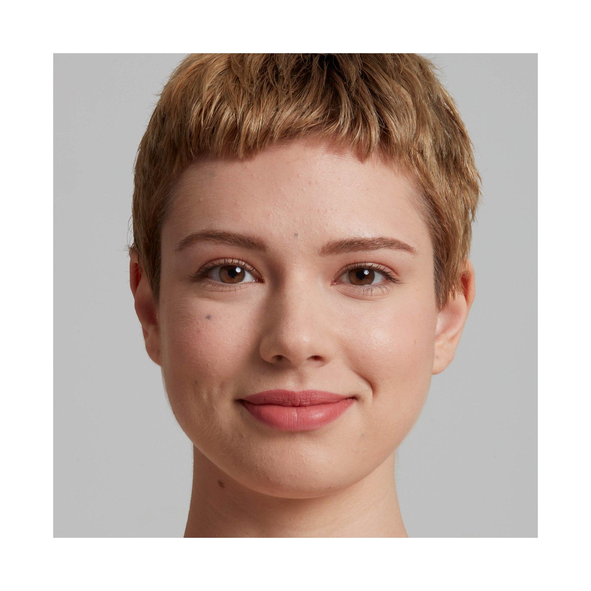 NYX-PROFESSIONAL-MAKEUP  Soft Matte Lip Cream 