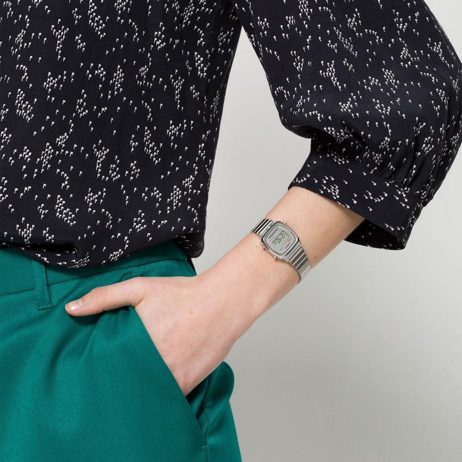 CASIO  Montre multifonctions 