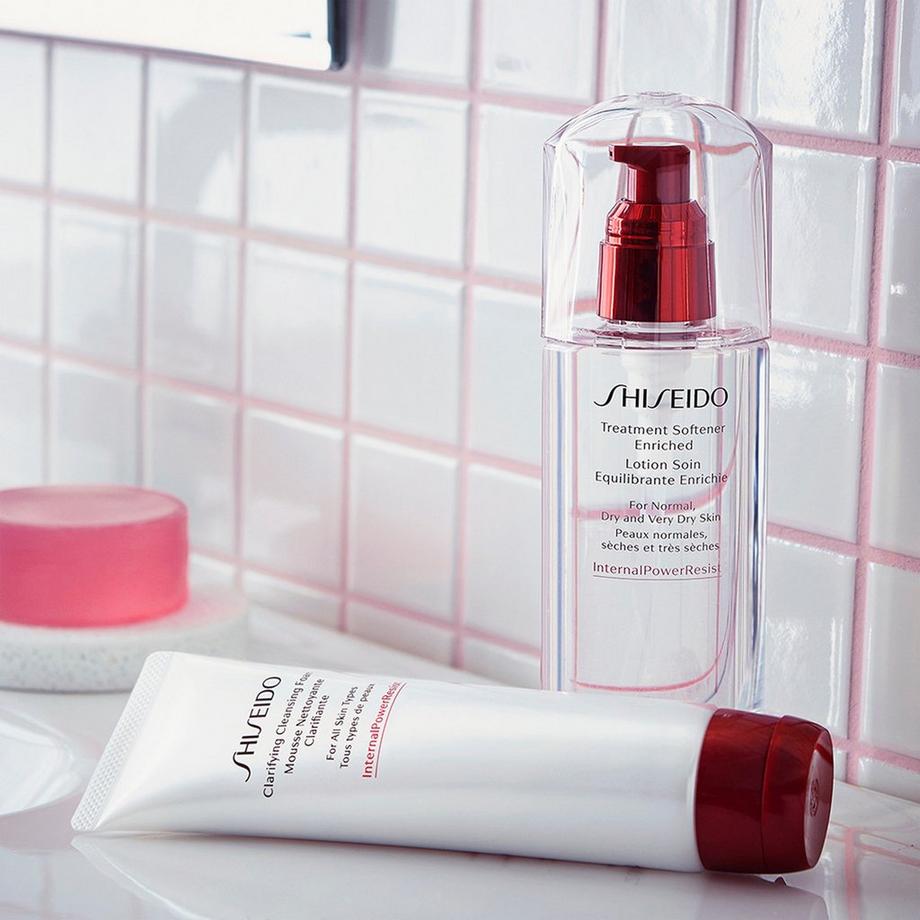 SHISEIDO  Clarifying Cleansing Foam 